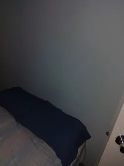 Small fissure in the bedroom wall plaster